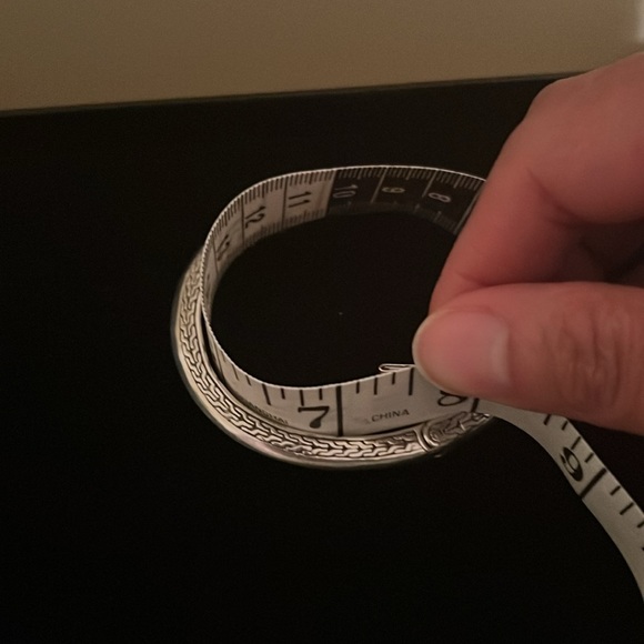 Luxury Artisan of Bali Oval Cuff. Artisan-crafted of solid sterling silver. - Picture 10 of 10